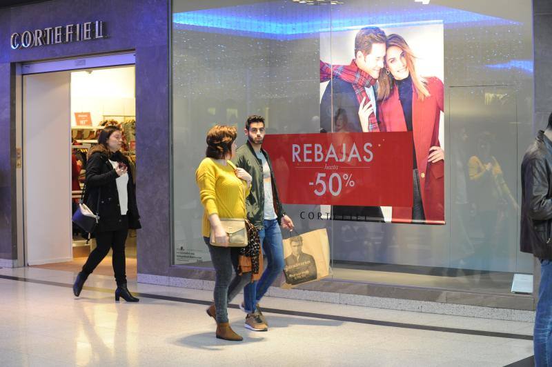 El inicio de las rebajas en Marbella, en fotos