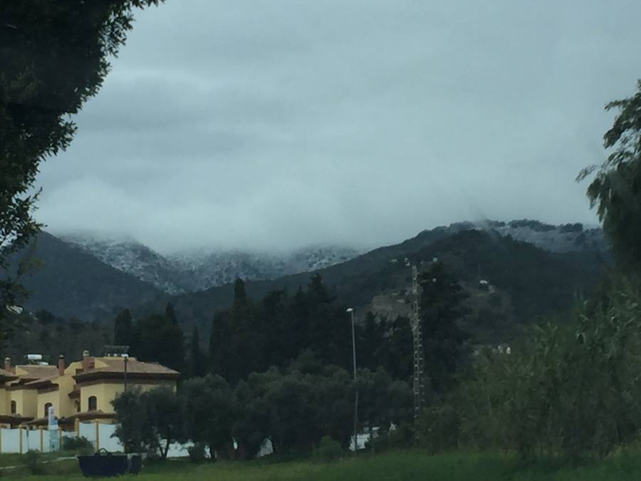 Vista de la sierra nevada desde Churriana.