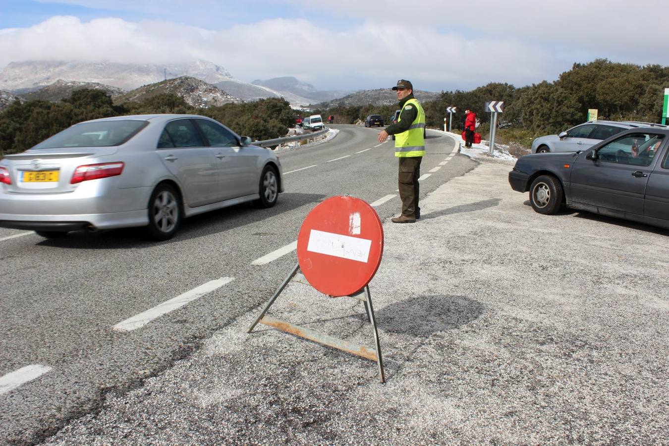 Malagueños en la Sierra de las Nieves.