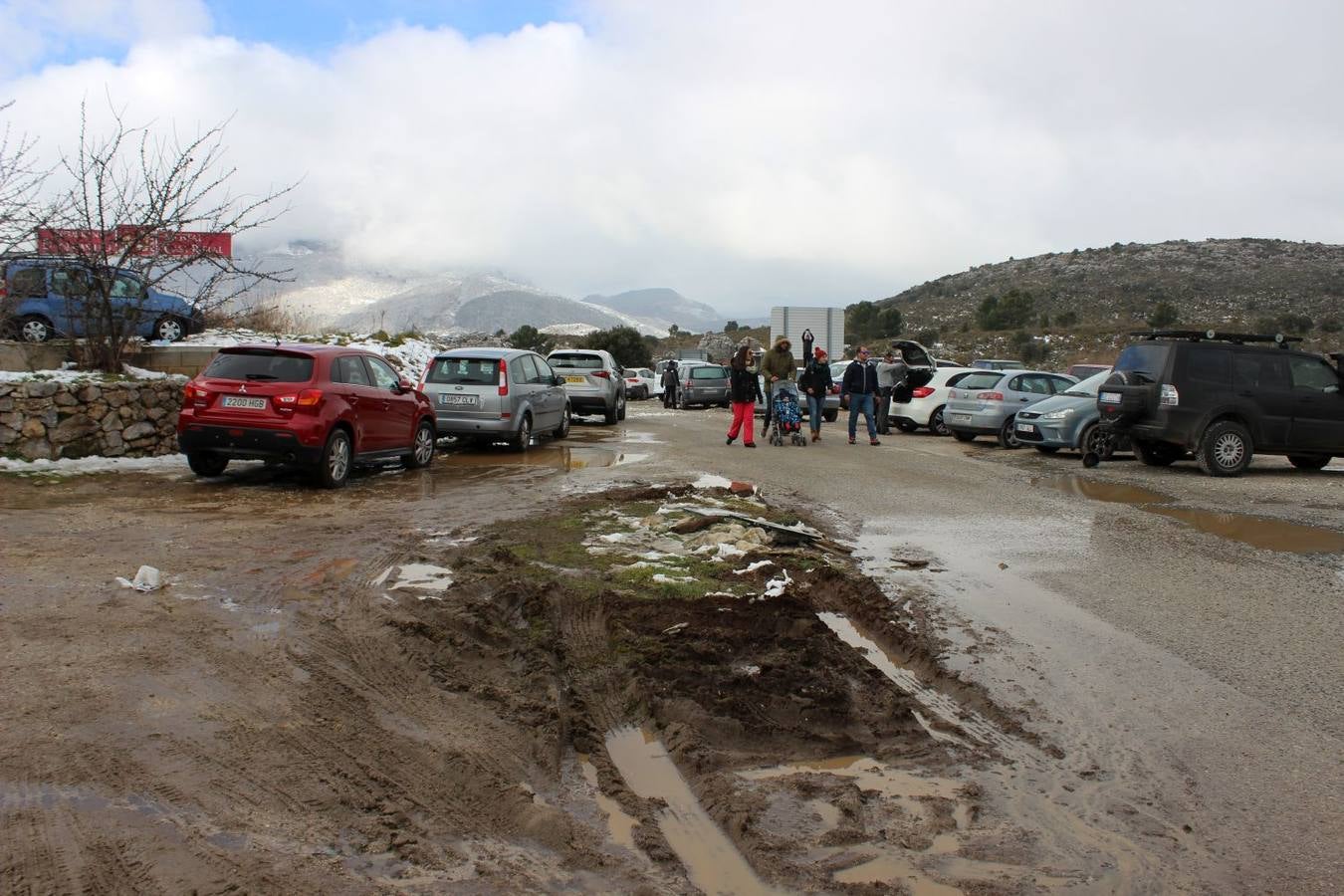 Malagueños en la Sierra de las Nieves.