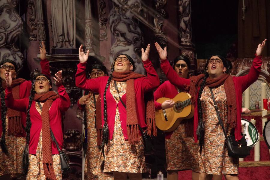 La segunda preliminar del Concurso de Canto del Carnaval de Málaga, en imágenes