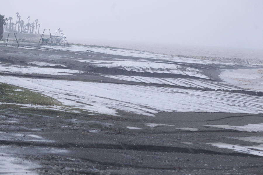 Los efectos de la tromba de lluvia y granizo, en fotos de Fernando González