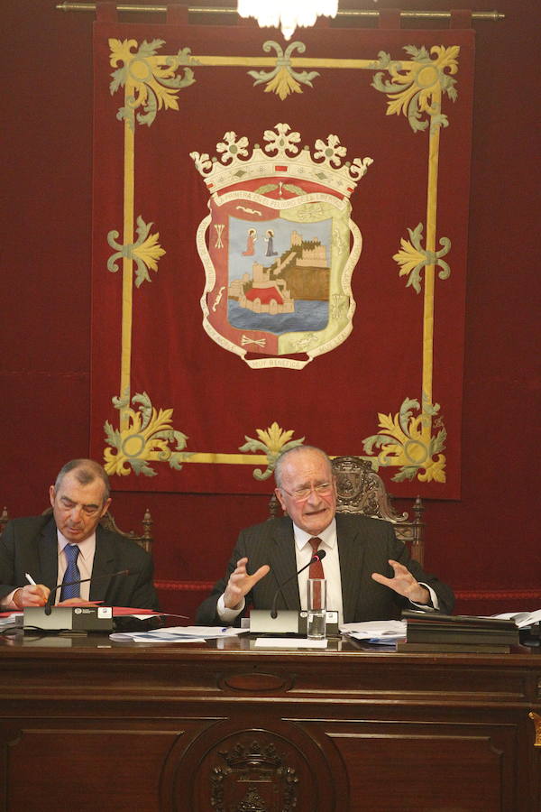 El pleno del Ayuntamiento de Málaga, en imágenes