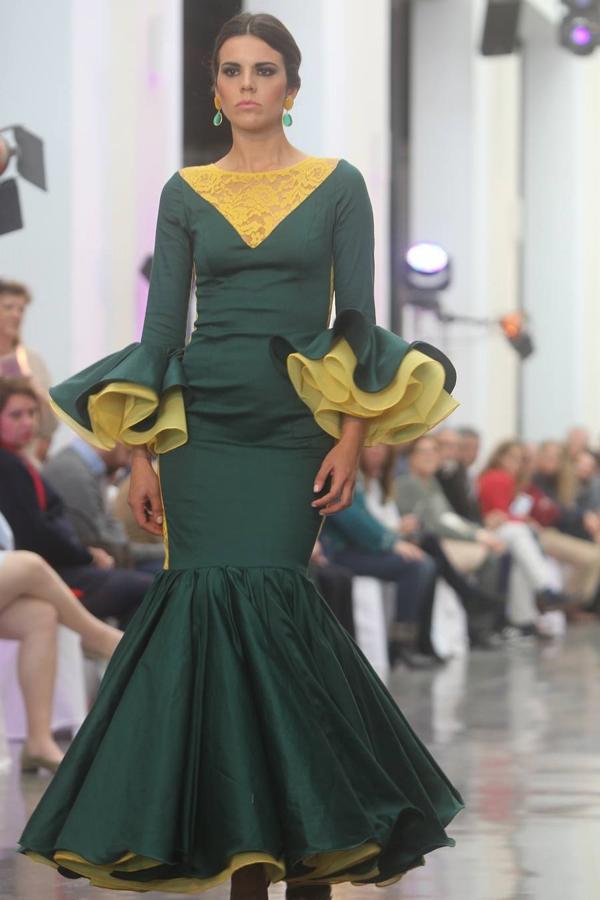 Las mejores fotos del certamen de jóvenes diseñadores de moda flamenca de FIMAF (I)