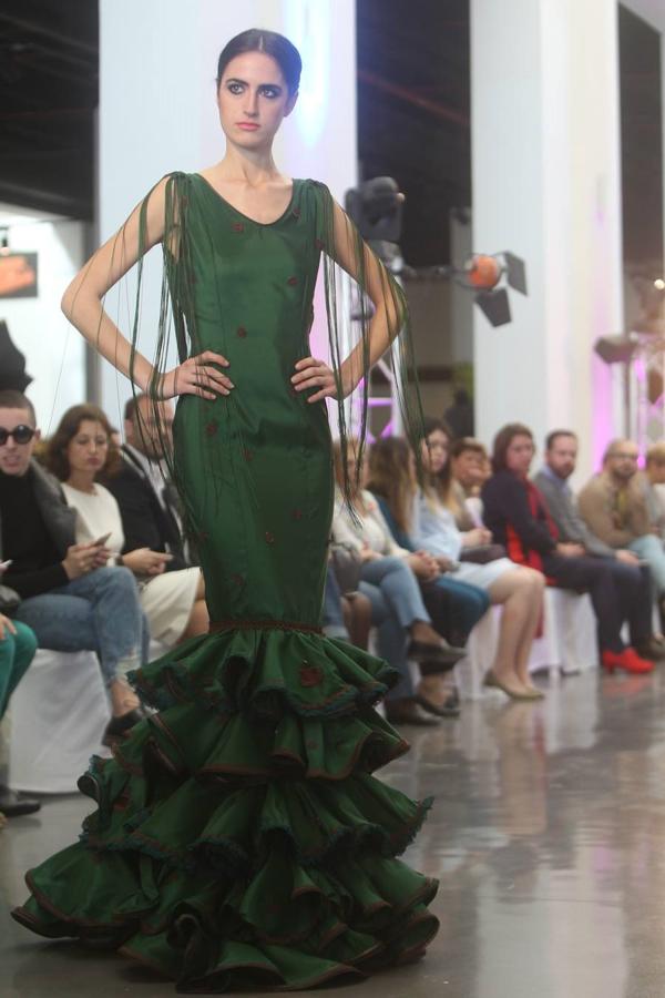 Las mejores fotos del certamen de jóvenes diseñadores de moda flamenca de FIMAF (I)