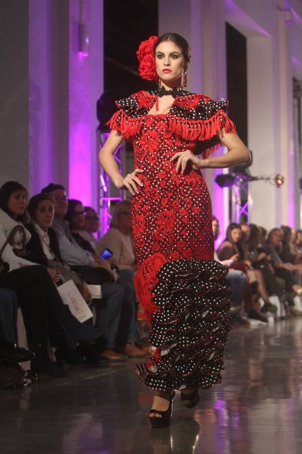 Las mejores fotos del certamen de jóvenes diseñadores de moda flamenca de FIMAF (III)