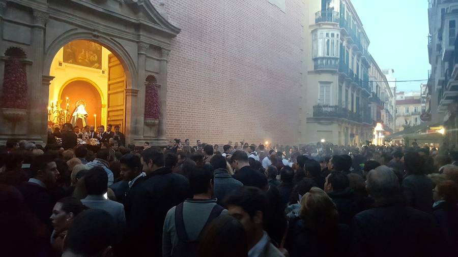 El Nazareno de Nueva Málaga en el vía crucis de la Agrupación, en imágenes