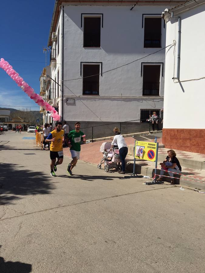 La II Carrera Solidaria de Almargen, en imágenes