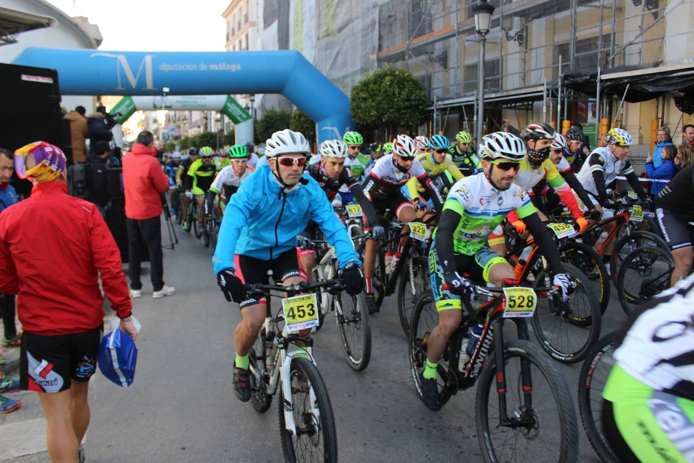 Las mejores fotos de la carrera de agradecimiento a la Legión por los 101 kilómetros