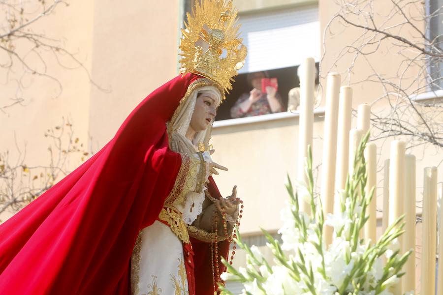 Los traslados del Viernes de Dolores, en imágenes