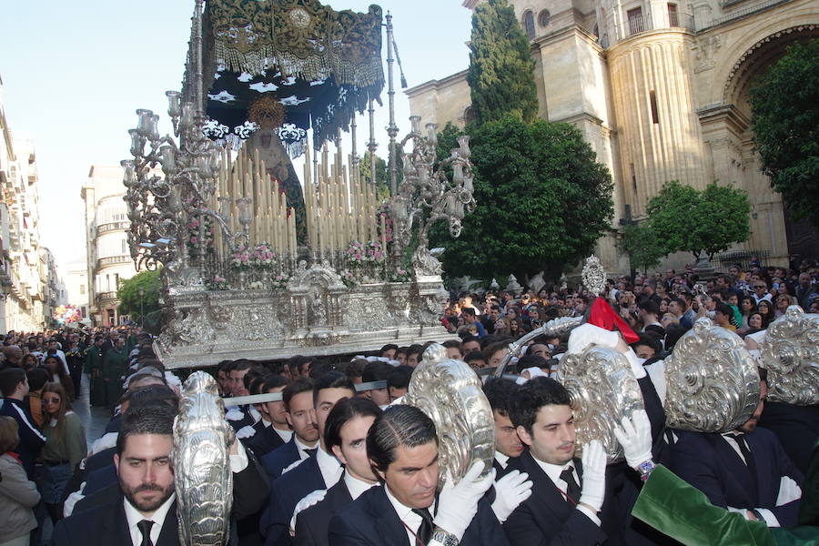 Estudiantes procesiona por Málaga