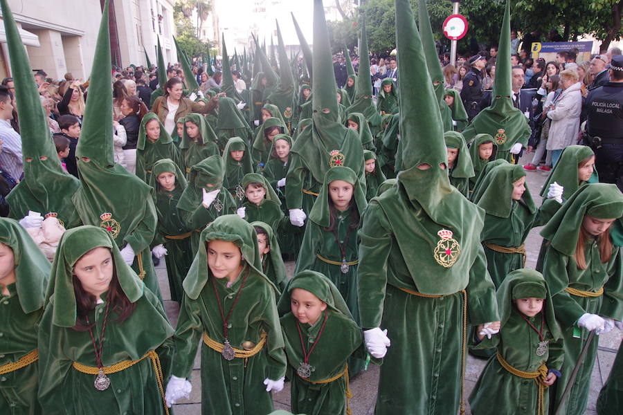 Estudiantes procesiona por Málaga