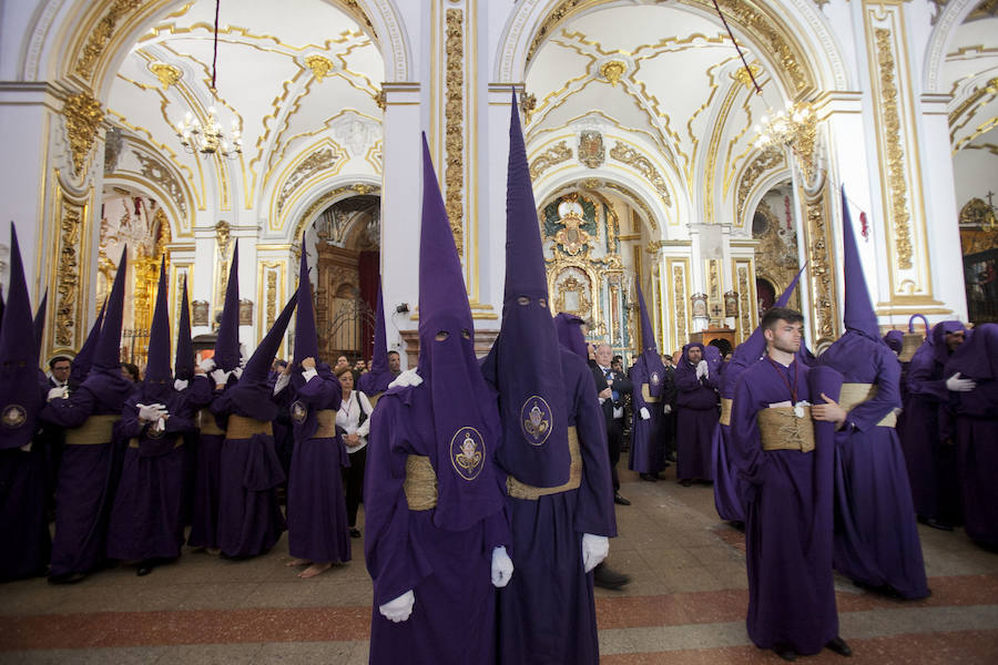 La salida procesional de Pasión, en imágenes