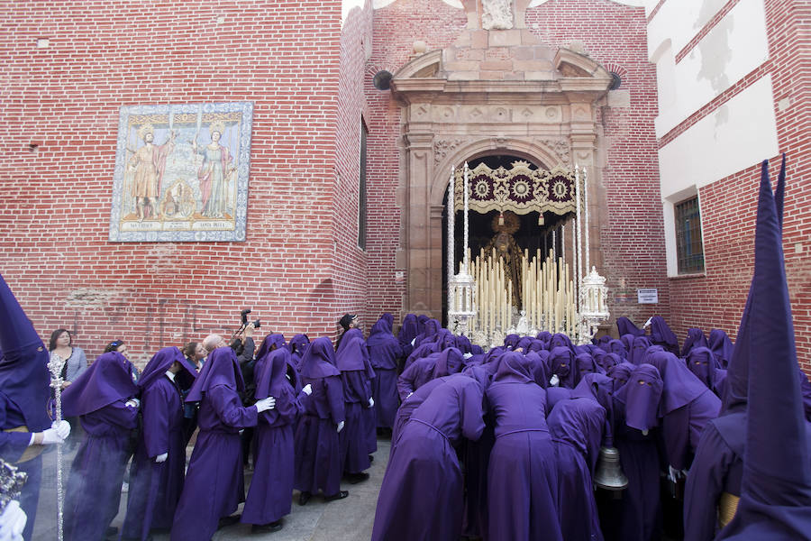 La salida procesional de Pasión, en imágenes