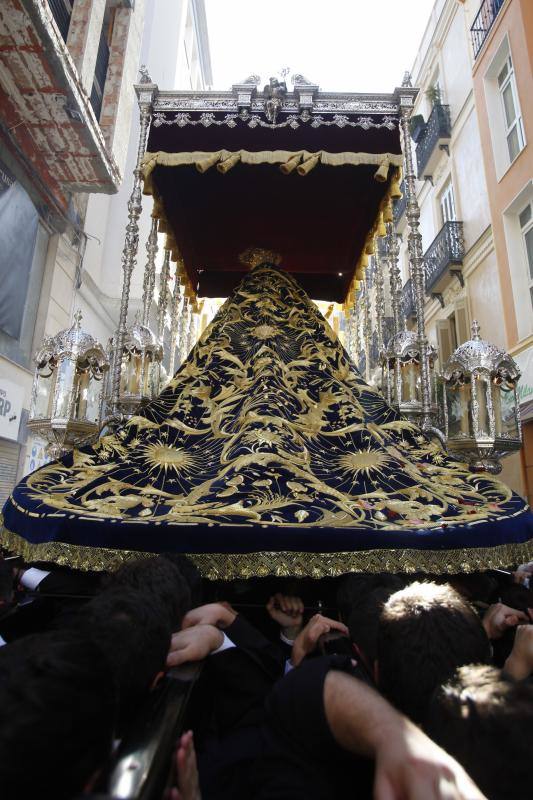 Los Dolores de San Juan, en procesión