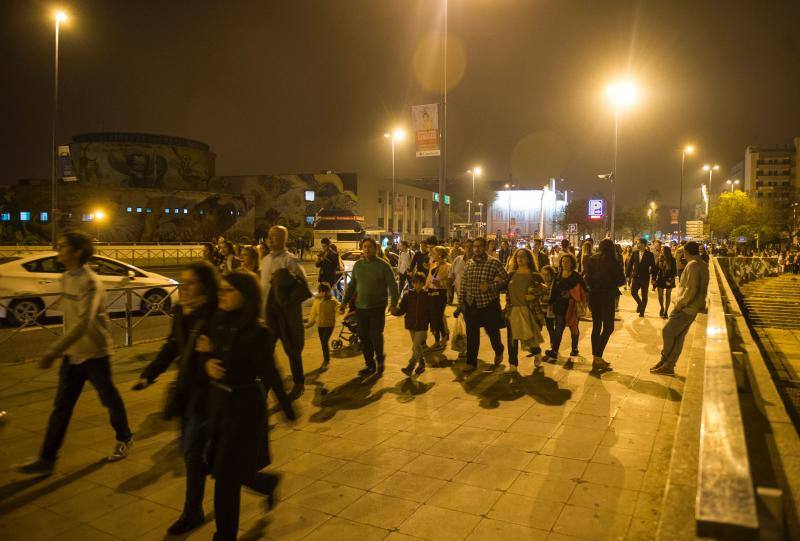 Fotos de la estampida y el pánico en la Madrugá de Sevilla