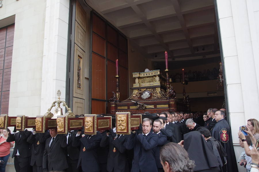 Fotos del Santo Sepulcro en su desfile procesional
