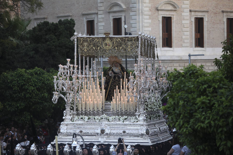 Fotos del Santo Sepulcro en su desfile procesional