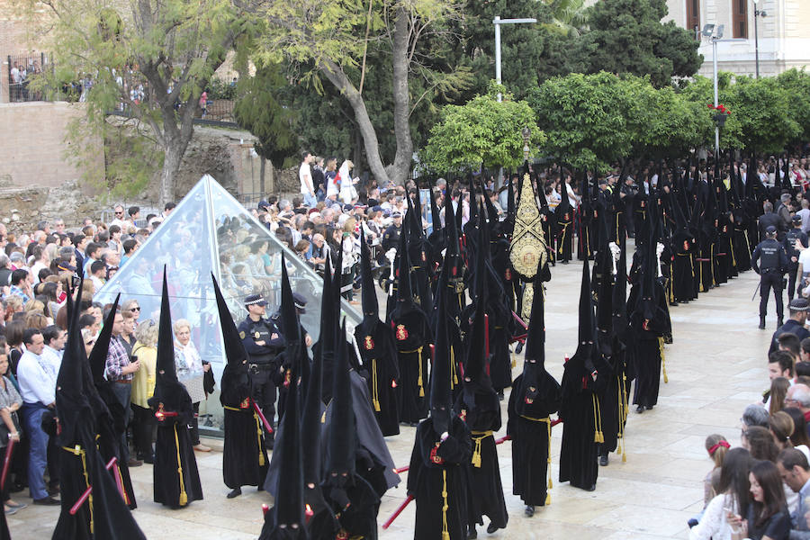 Fotos del Santo Sepulcro en su desfile procesional