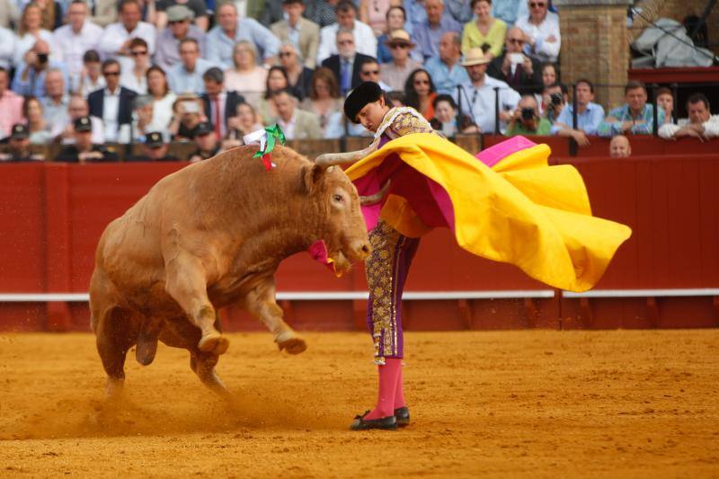 Famosos en la corrida del Domingo de Resurección en Sevilla