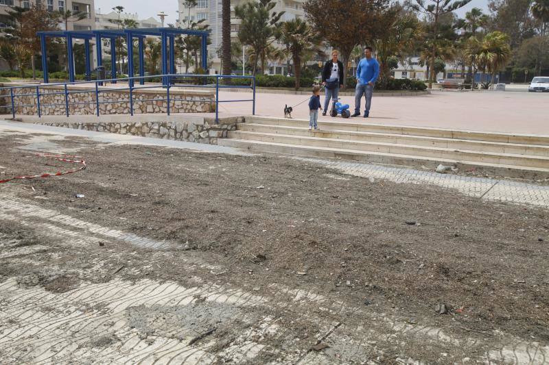 Fotos de los efectos del temporal en las playas de Málaga capital