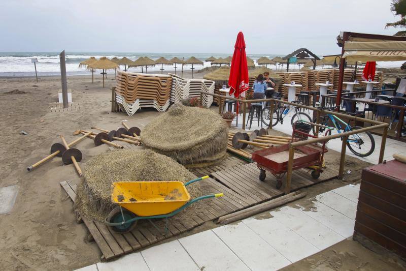 Fotos de los efectos del temporal en las playas de Málaga capital