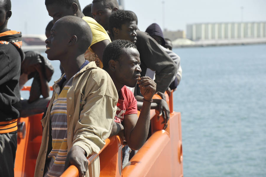 Llegan al puerto de Málaga 94 inmigrantes