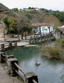 Imagen secundaria 2 - Castañar en pleno Bosque de Cobre | Habrá que cruzar con precaución el arroyo de los Granados | Nacimiento del Genal