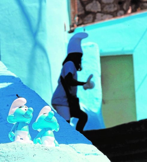 Figuras para la presentación de la película en 3D. :