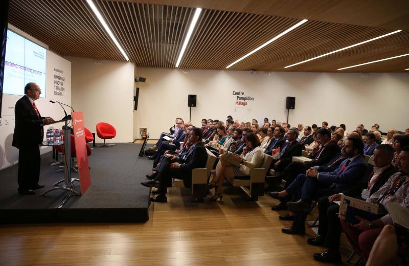 Málaga ha vuelto a ser la sede del foro Futuro en Español, una iniciativa de Vocento y CAF-Banco de Desarrollo de América Latina en el que se ha abordado el reto de innovar en Latinoamérica. 