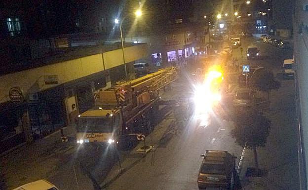 La grúa, en el lugar del incidente.