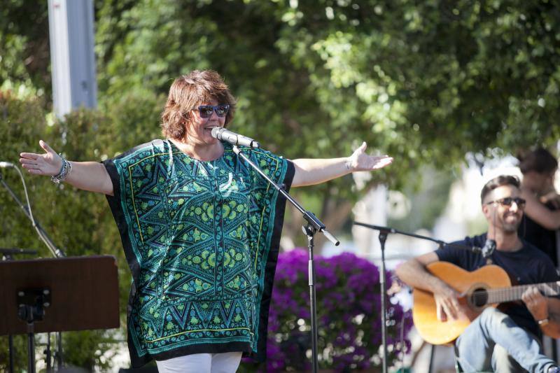 La cuarta verbena organizada por el submarino de la Virgen de la Esperanza congregó a numeroso público en el recinto ferial de Málaga. El dinero recaudado se destinó a Cáritas, la Fundación Corinto, la Asociación de Voluntarios de Oncología Infantil (AVOI) y la Asociación por la Investigación Oncológica de Málaga (AIOM).
