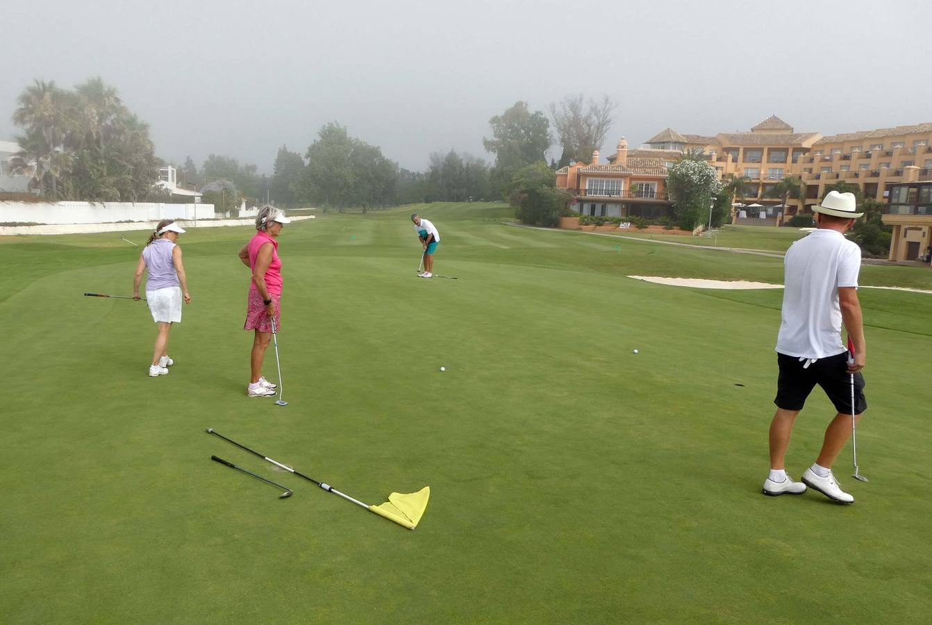 El recorrido de Guadalmina, en San Pedro Alcántara, acoge hoy la segunda prueba del circuito ‘amateur’ organizado por SUR y su publicación líder especializada Costa del Golf