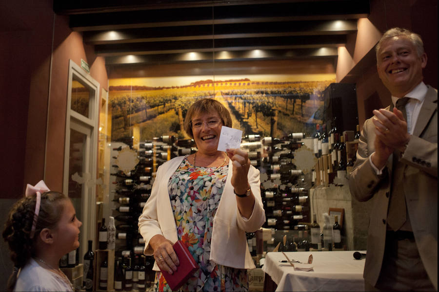 Liz Parry recibe la Medalla del Imperio Británico