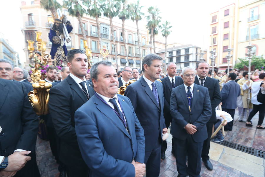 El acto se ha celebrado en la plaza de la Constitución al no poder hacerlo el Miércoles Santo