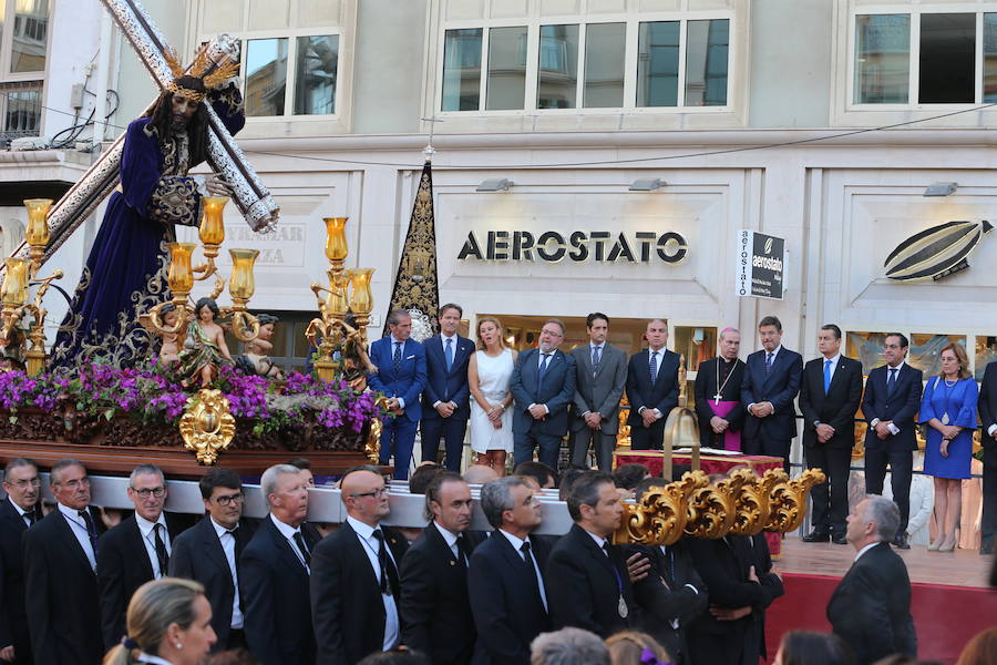 El acto se ha celebrado en la plaza de la Constitución al no poder hacerlo el Miércoles Santo