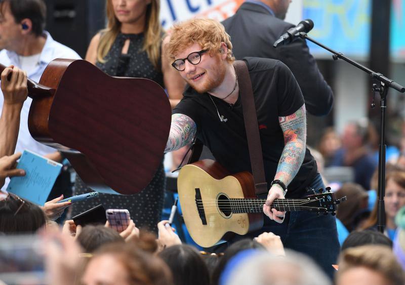 El cantante y compositor británico realiza un concierto para el programa Today de la cadena NBC en la plaza Rockefeller