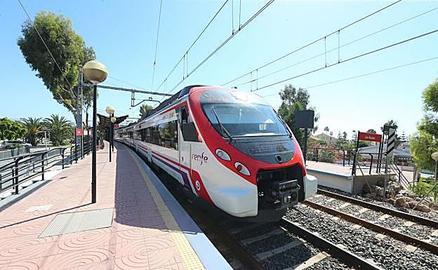 Tren del Cercanías Málaga- Fuengirola. 