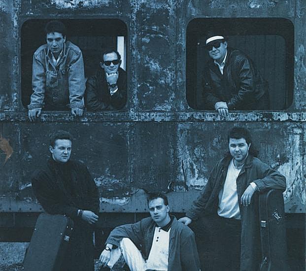 Miguel Ángel Blanco, junto al resto de miembros del grupo Póker. 