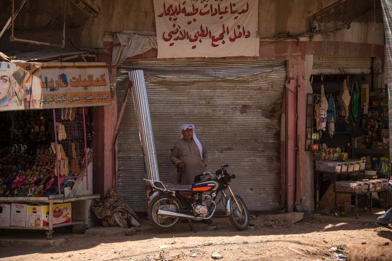 Imágenes de niños en el campamento de ACNUR preparado para los refugiados en Hammam al-Alil 