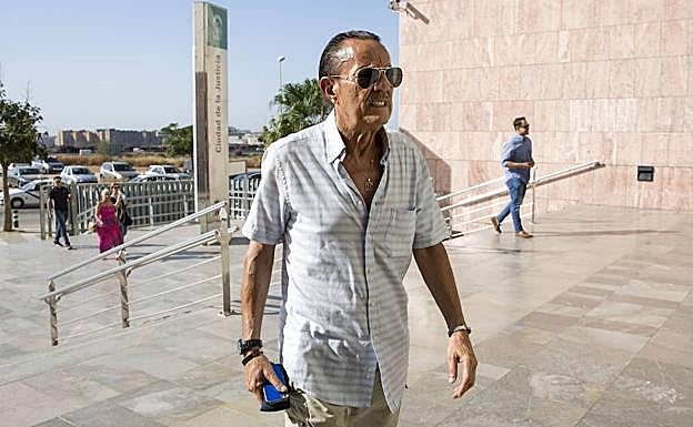 Imagen de archivo de Julián Muñoz.