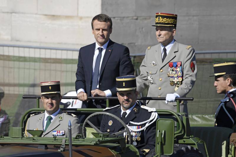 La Fiesta Nacional francesa contó con la asistencia del presidente de los Estados Unidos en conmemoración del centenario de la entrada de Estados Unidos en la Primera Guerra Mundial junto a Francia y al resto de los aliados.