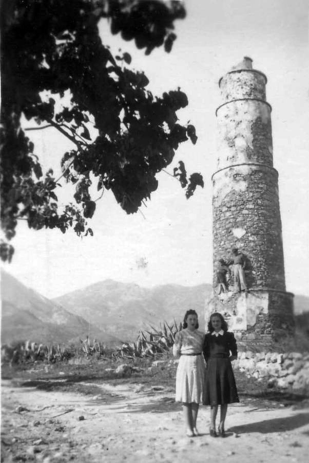 Un antiguo empleado de banca atesora momentos, lugares y personajes claves de la historia de Marbella desde finales del siglo XIX hasta nuestros días en un fondo compuesto por más de 40.000 fotos