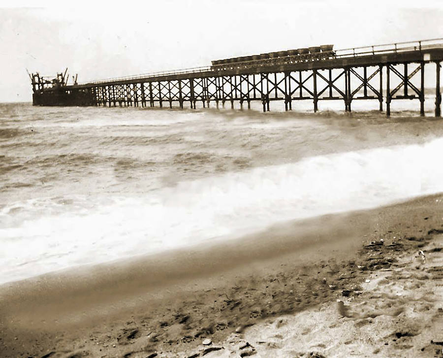 Un antiguo empleado de banca atesora momentos, lugares y personajes claves de la historia de Marbella desde finales del siglo XIX hasta nuestros días en un fondo compuesto por más de 40.000 fotos