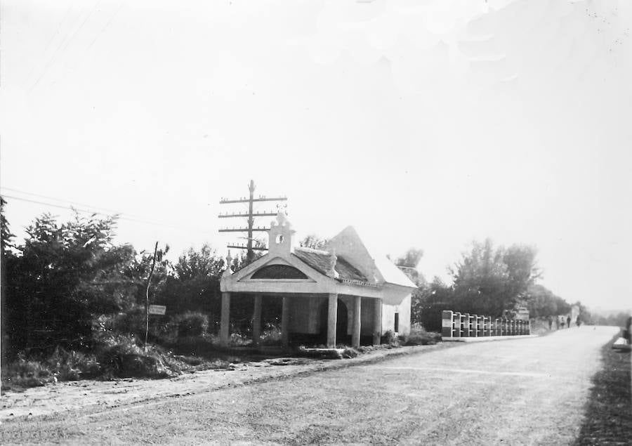Un antiguo empleado de banca atesora momentos, lugares y personajes claves de la historia de Marbella desde finales del siglo XIX hasta nuestros días en un fondo compuesto por más de 40.000 fotos
