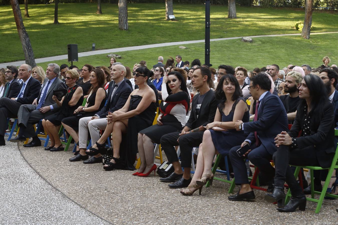 El mundo de la cultura se rinde al diseñador