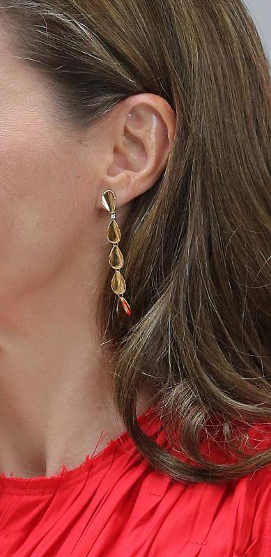 La monarca ha acudido a la apertura oficial del encuentro de los directores del instituto Cervantes en el Museo Ruso 