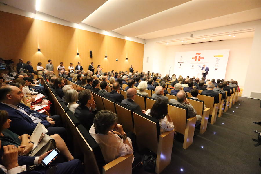 La monarca ha acudido a la apertura oficial del encuentro de los directores del instituto Cervantes en el Museo Ruso 