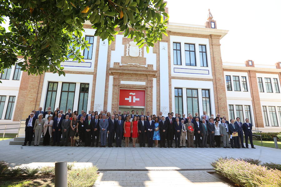 La monarca ha acudido a la apertura oficial del encuentro de los directores del instituto Cervantes en el Museo Ruso 