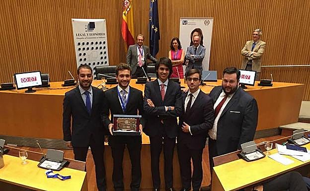 Vencedores de la Liga Nacional de Debate Jurídico